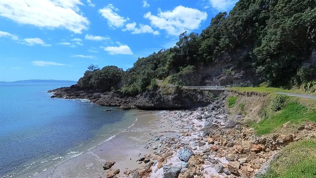 Bluff Road to Rings Beach - 360 8K