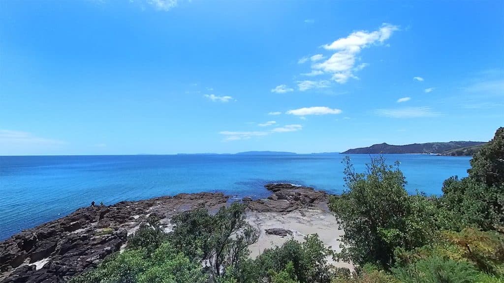 Bluff Road to Rings Beach - 360 8K