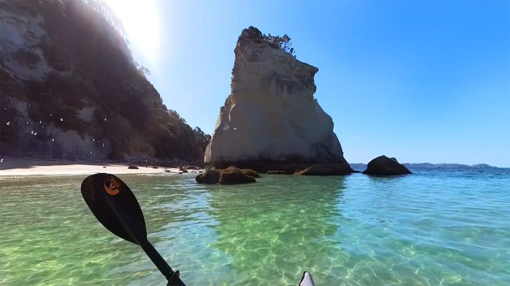 Cathedral Cove - Kayaking in 360 VR