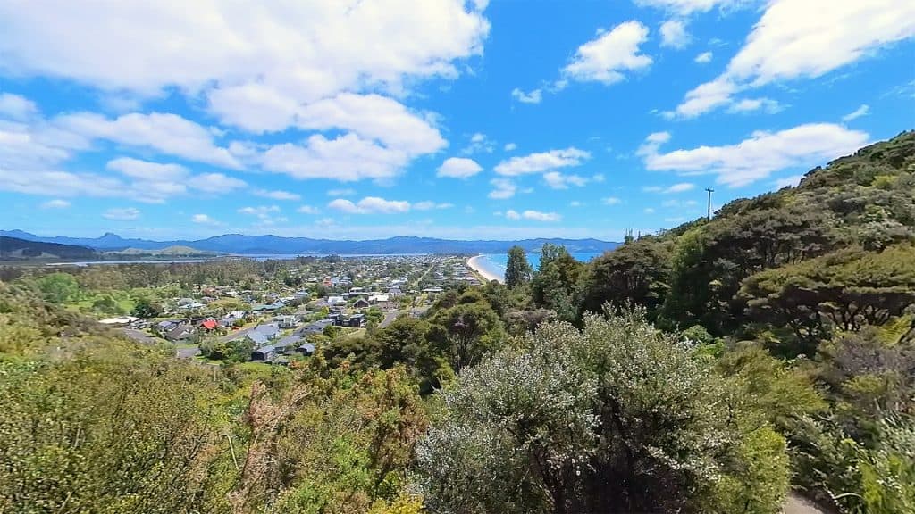 Rings Beach to Bluff Loop in 8K 360